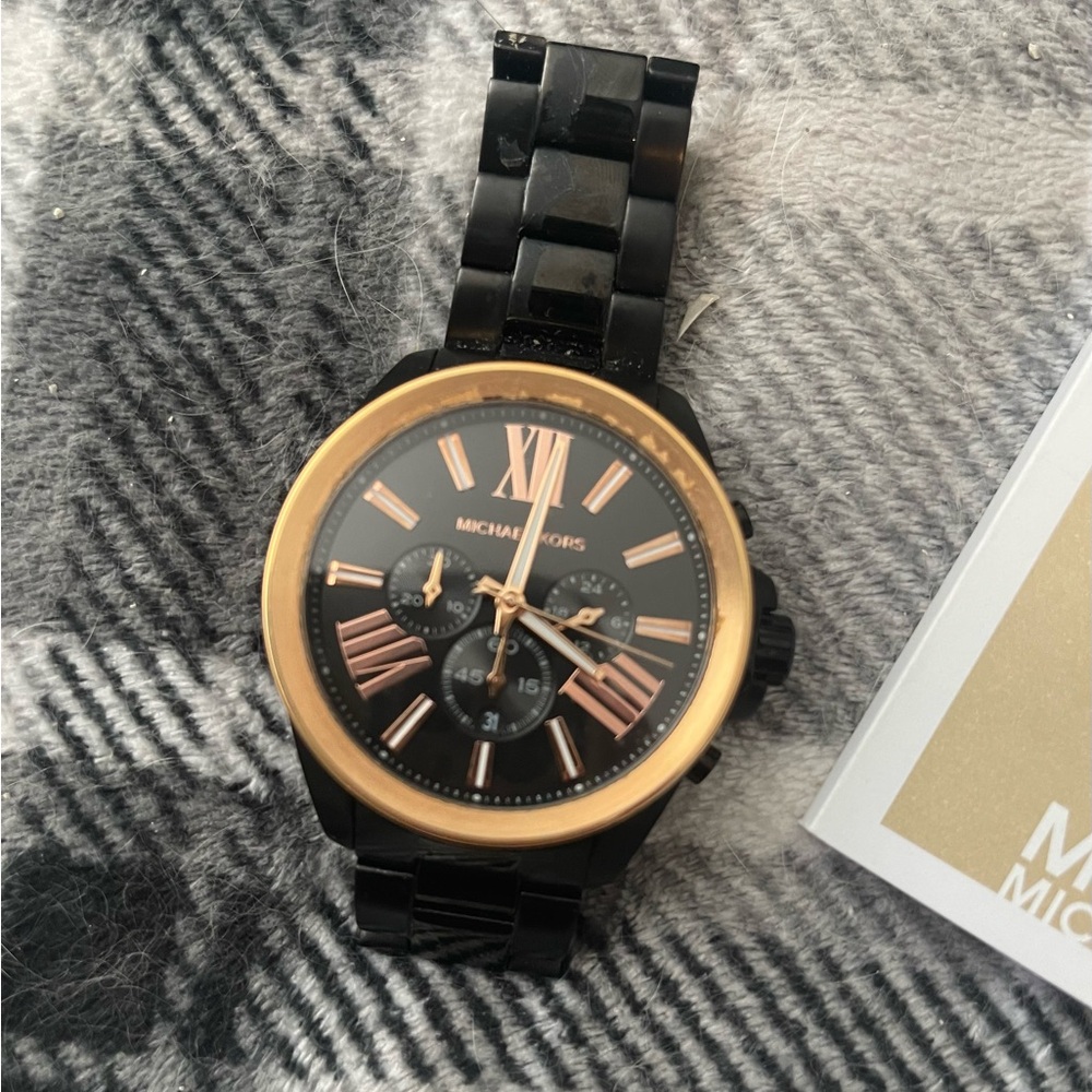 💎🎁 MICHAEL KORS Black and Gold Chronograph Watch Unisex - Picture 2 of 10